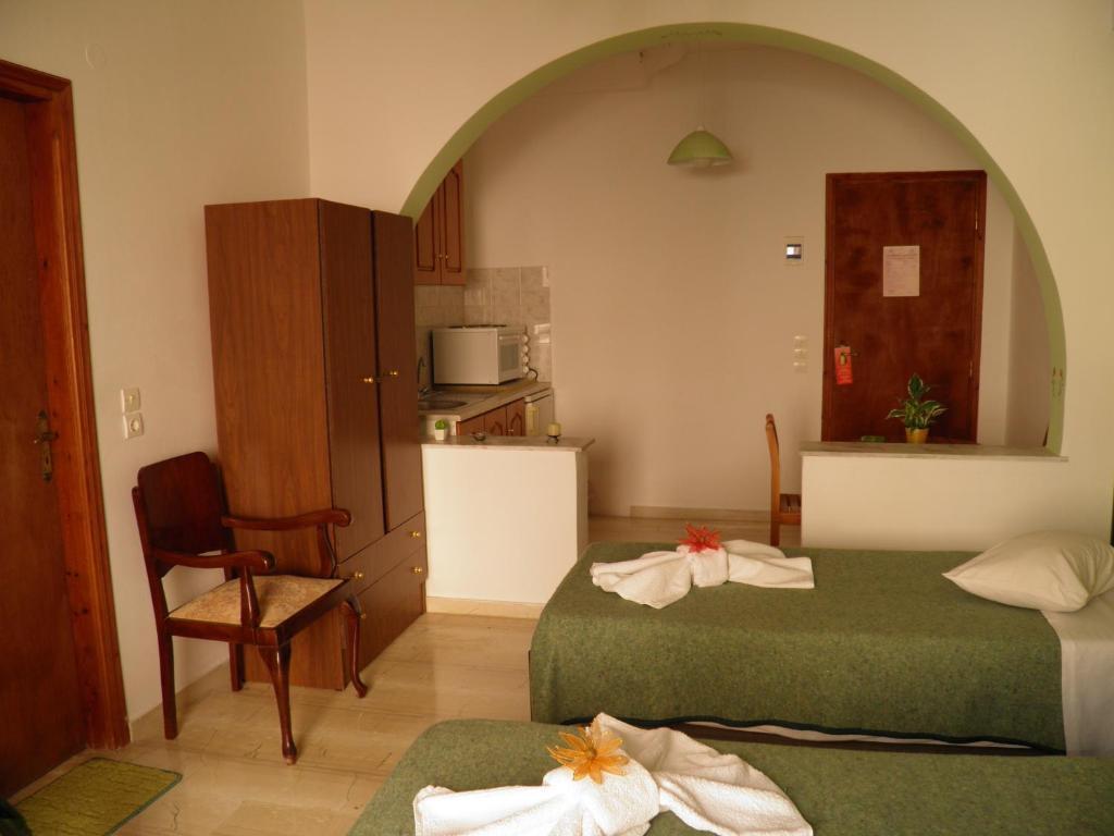 Mirsini Pansion Hotel Karterados  Bilik gambar